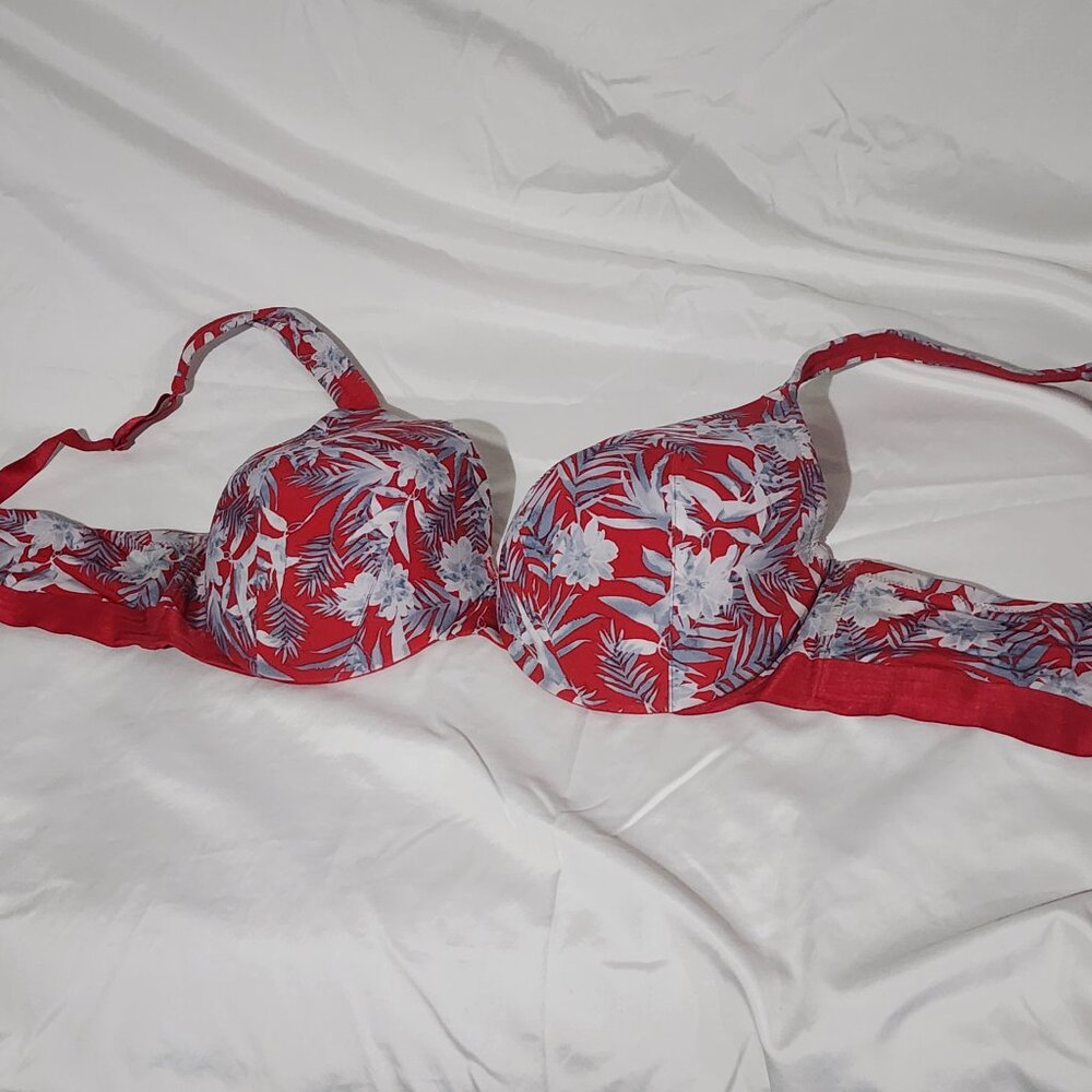 Cacique Bra 40D lightly lined full coverage